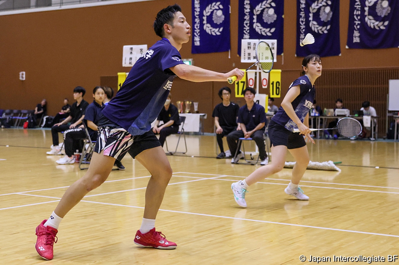 第75回全日本学生バドミントン選手権大会 (京都) 10月16日 プレー写真