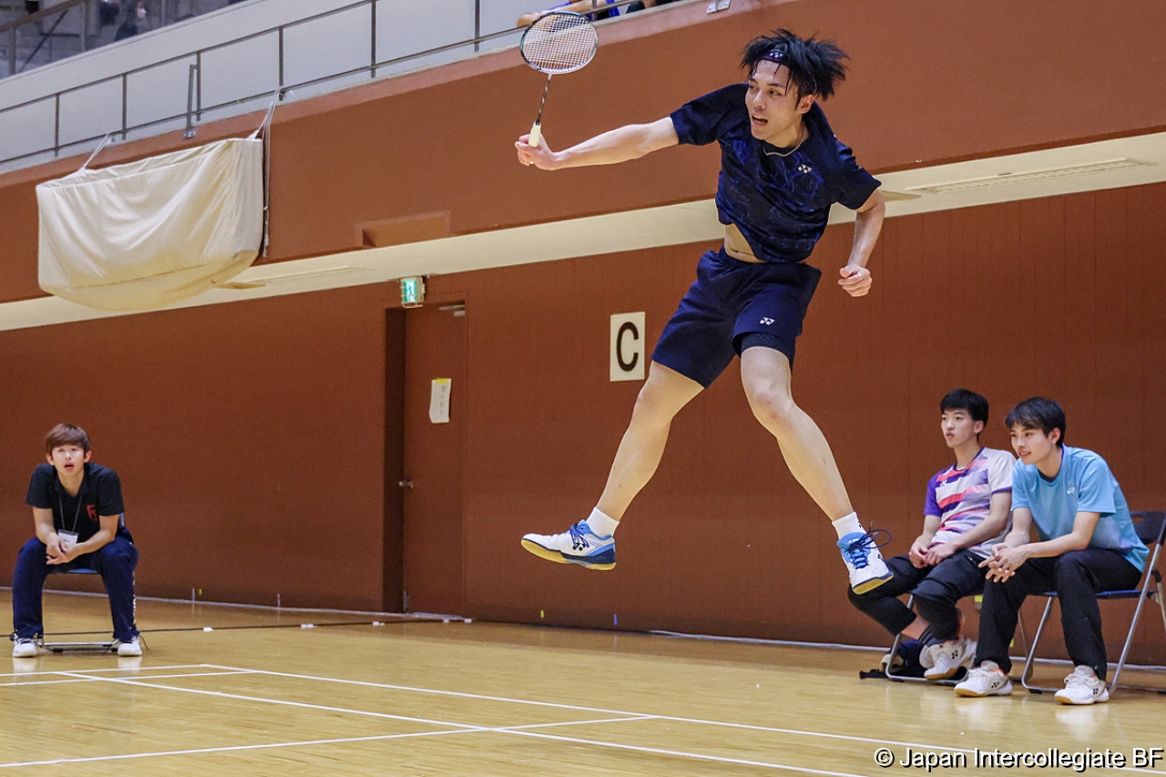 第75回全日本学生バドミントン選手権大会 (京都) 10月15日 プレー写真